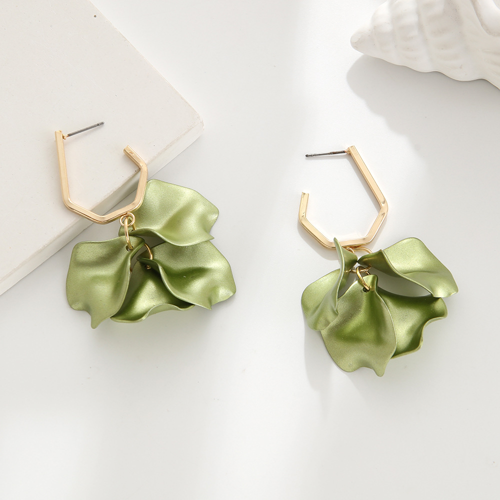 9:Pearlescent light green