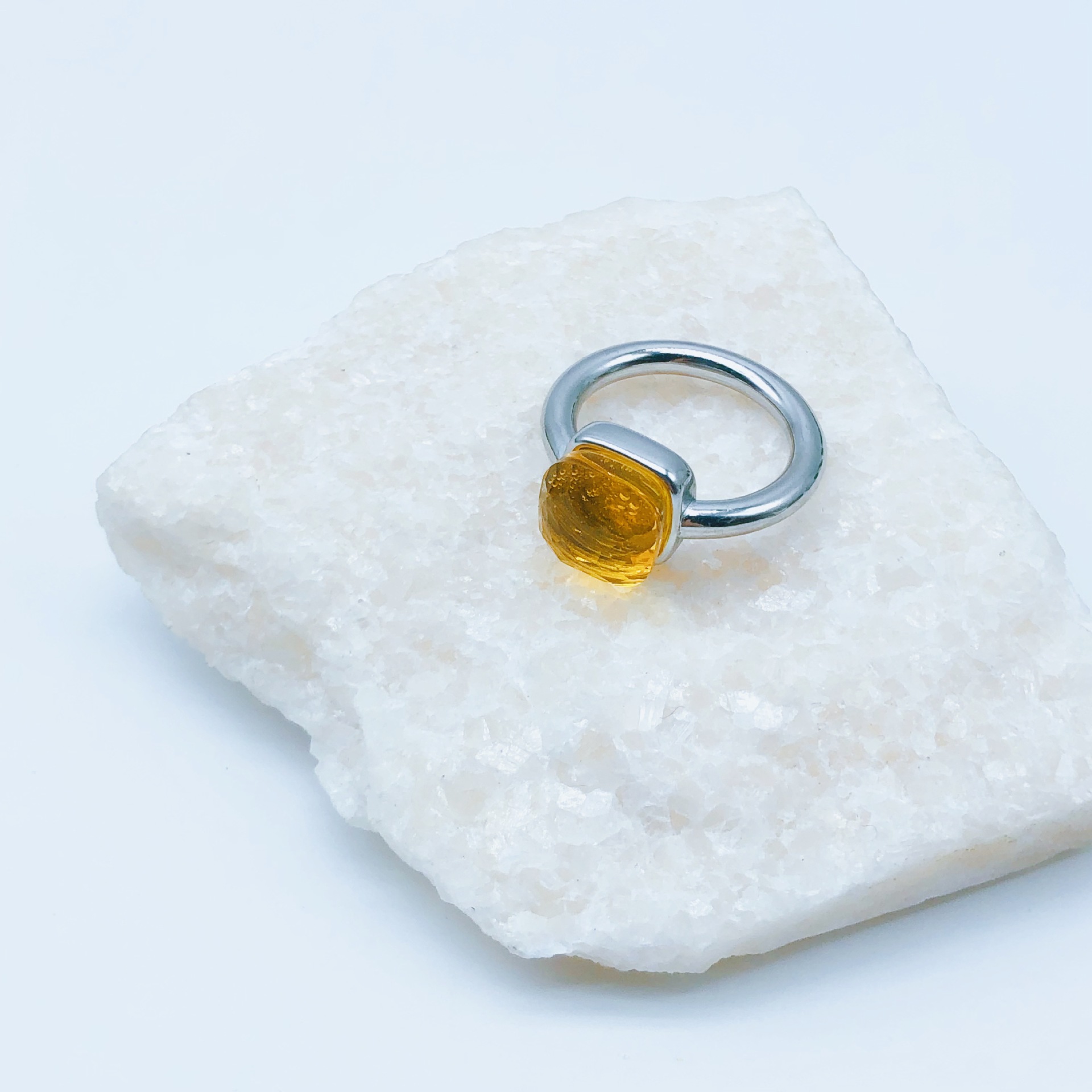 Steel color: November-golden yellow US5