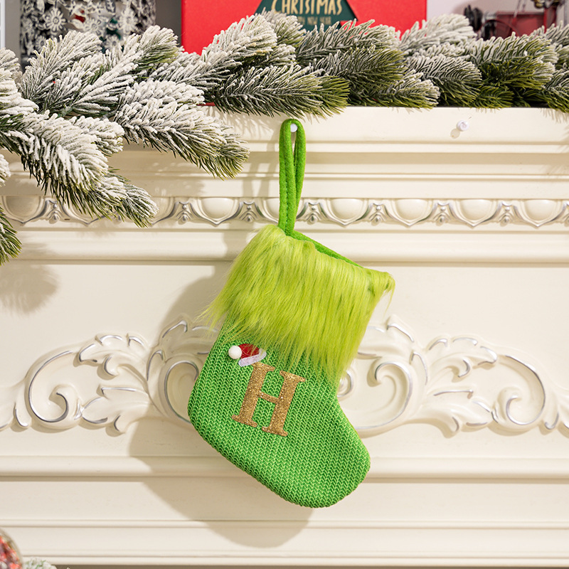 Grinch green letter socks h