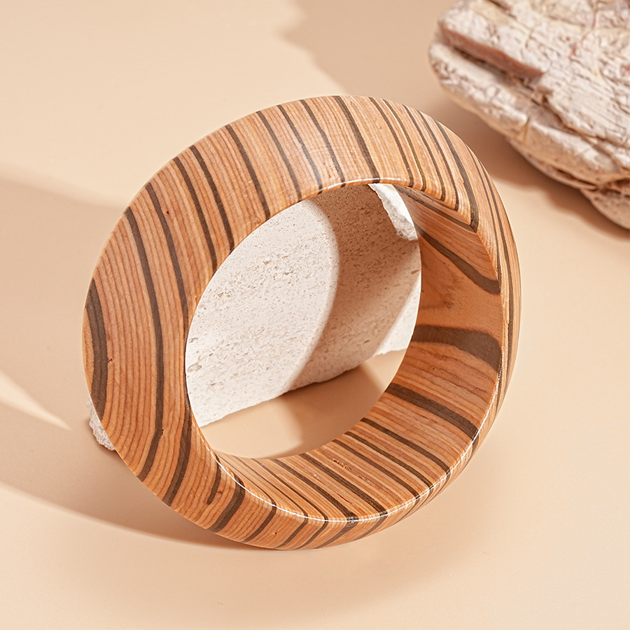 4:Bracelet-light brown