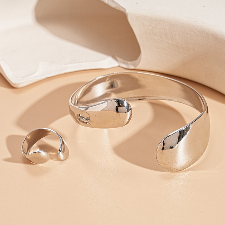 2:Bracelet-silver two-piece set