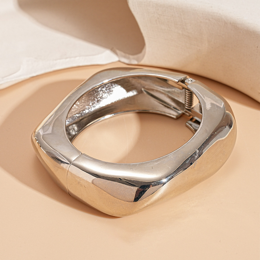 5:Bracelet-silver irregular