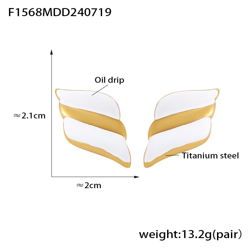 12:F1568-gold and white earrings