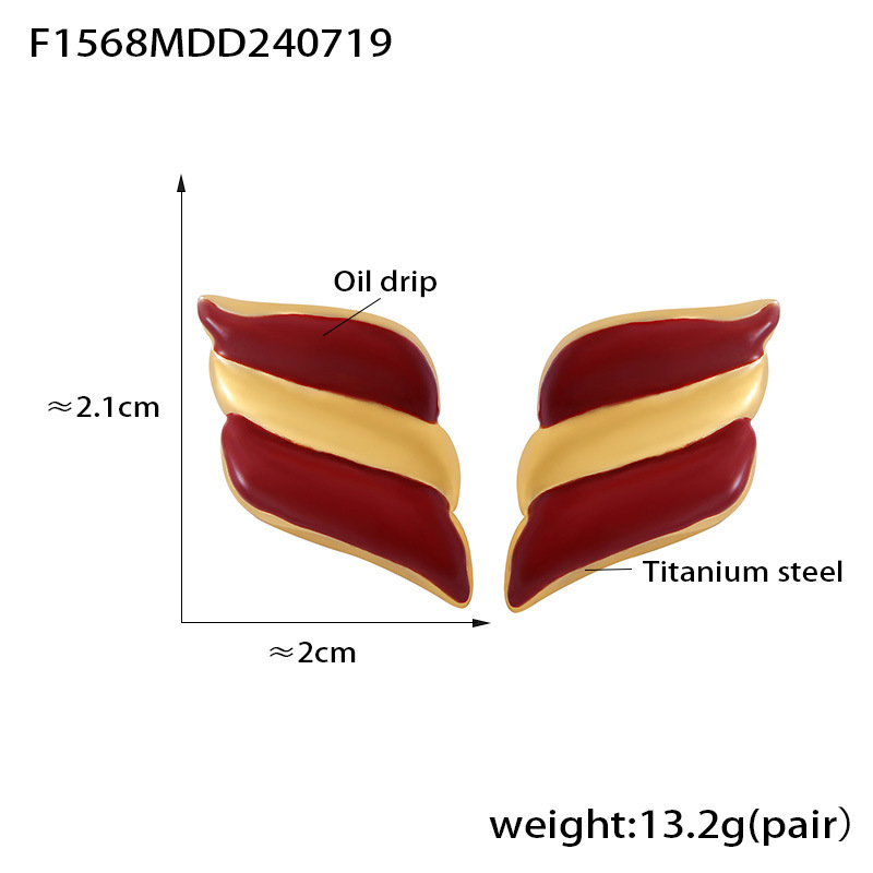 13:F1568-gold red earrings