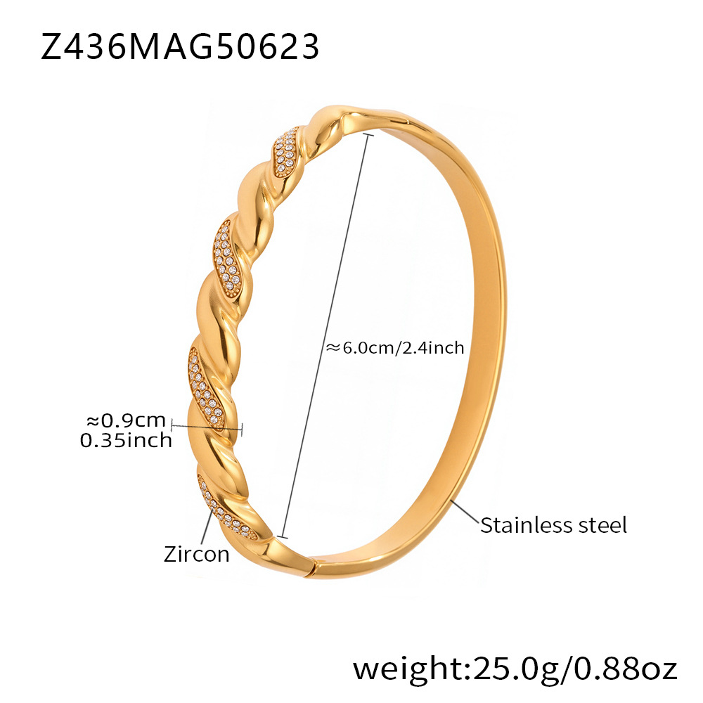 9:Z436-twist diamond bracelet with golden white diamonds