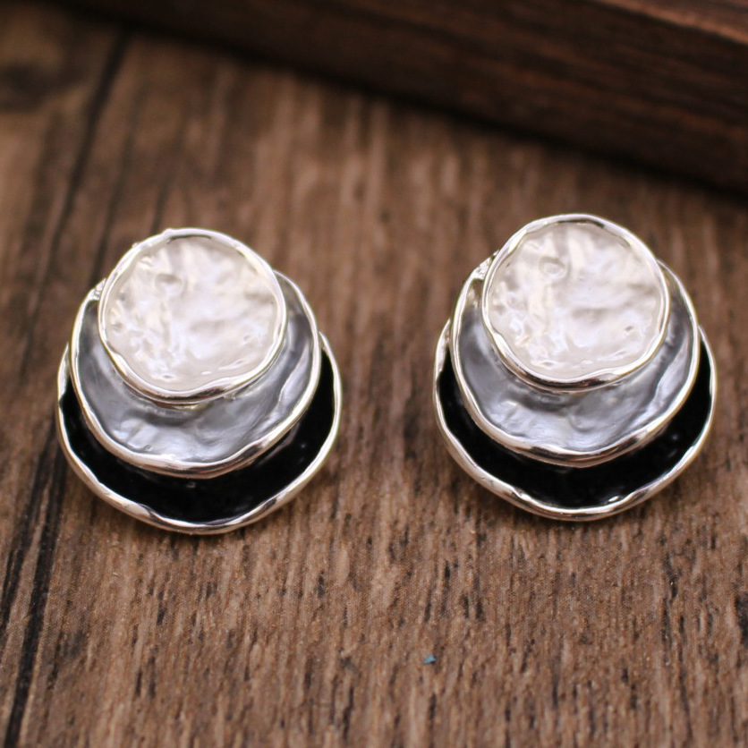Silver gray black ring set