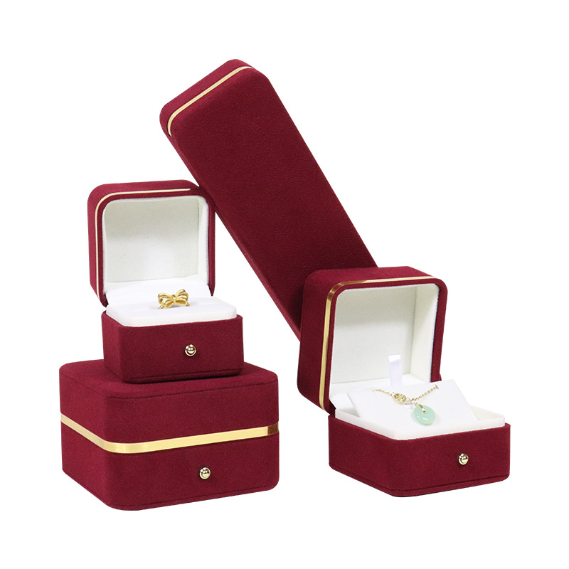 claret 6.5×6.5×6.3cm