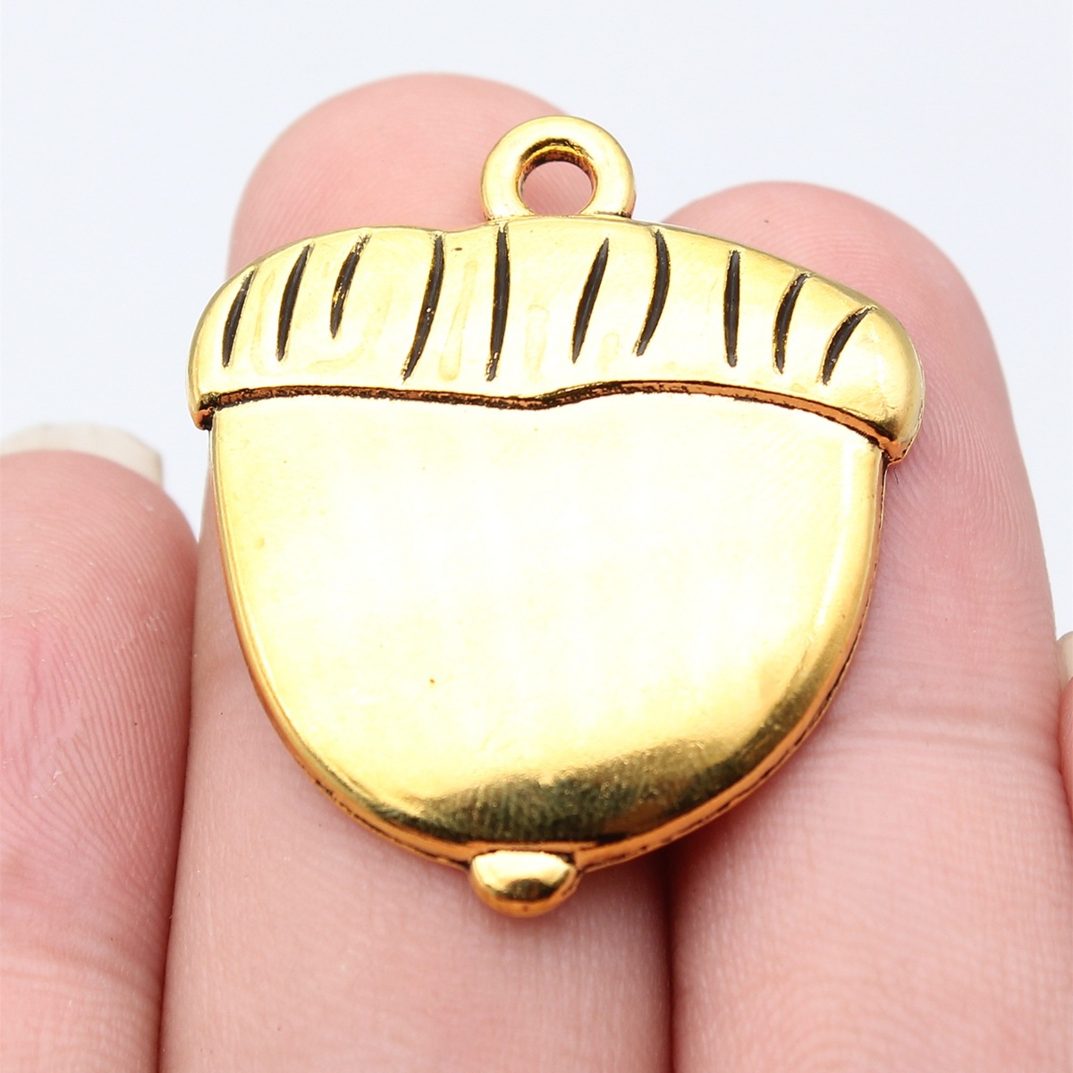 5:antique gold color