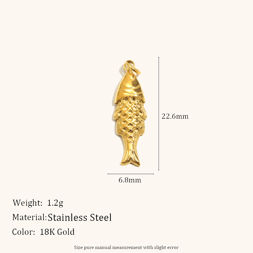 Salmon pendant - gold