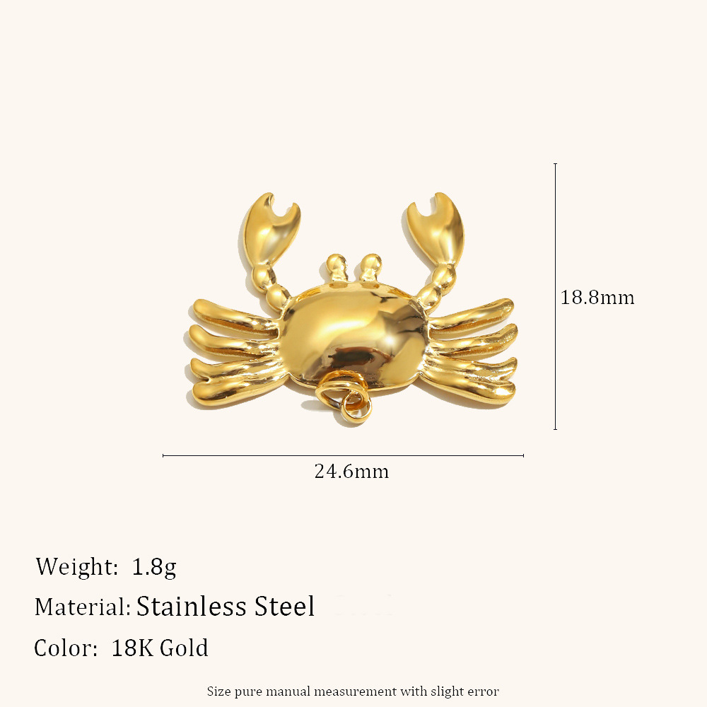Crab pendant-gold