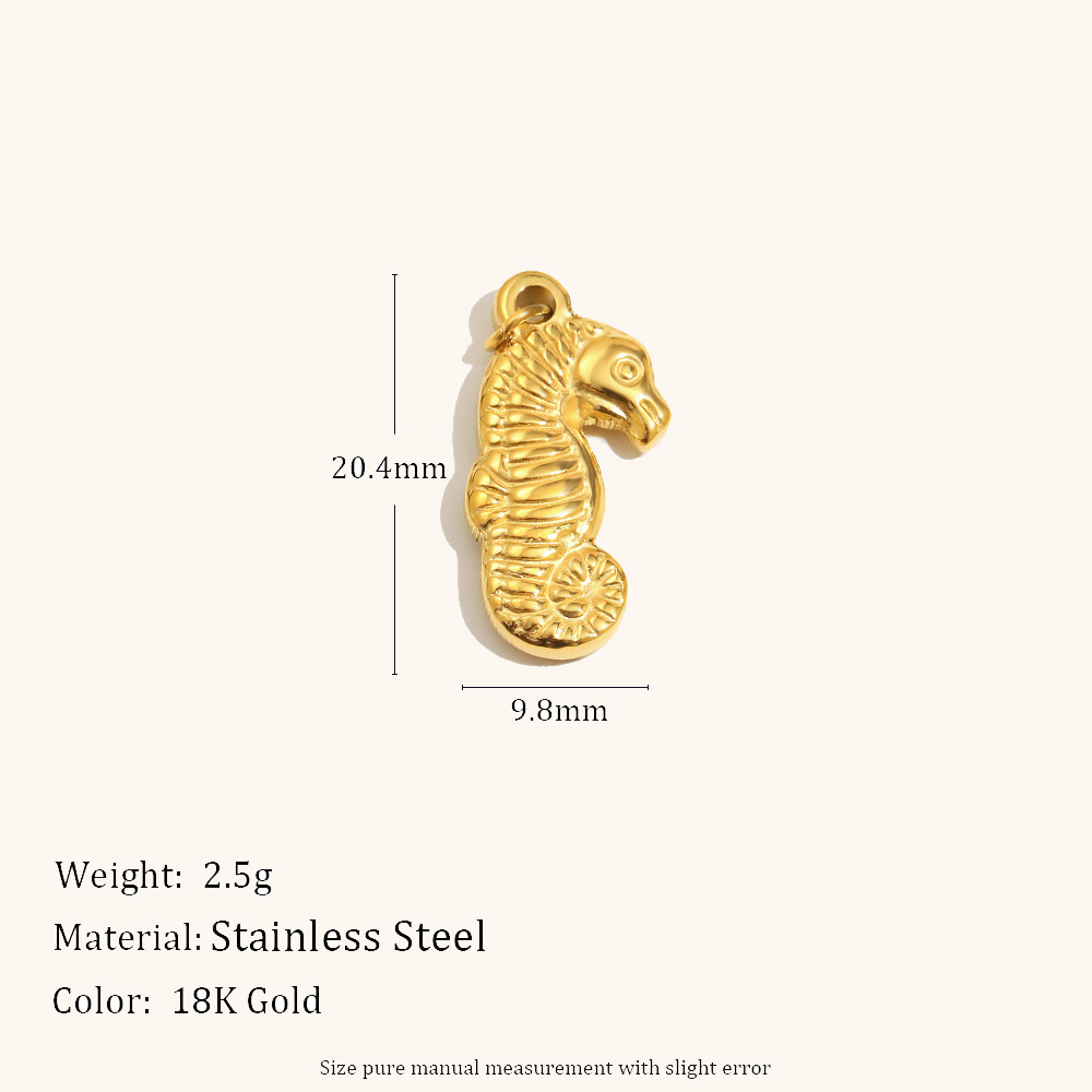 1:Little seahorse pendant-gold