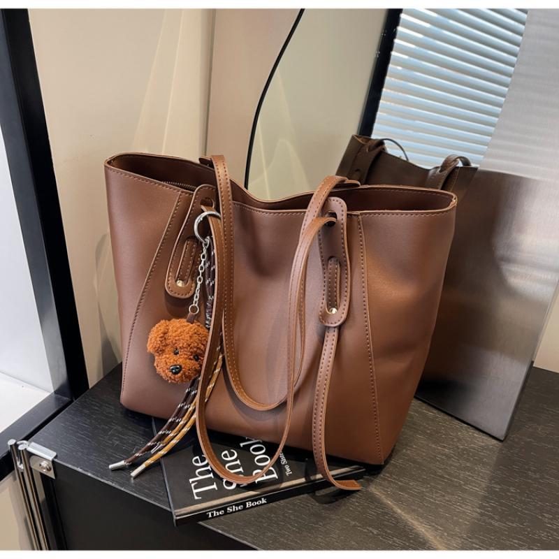 coffee color with pendant