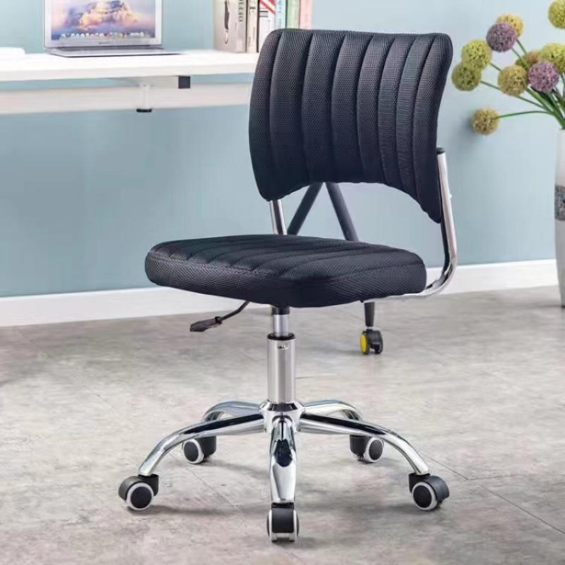 Swivel chair black mesh   latex