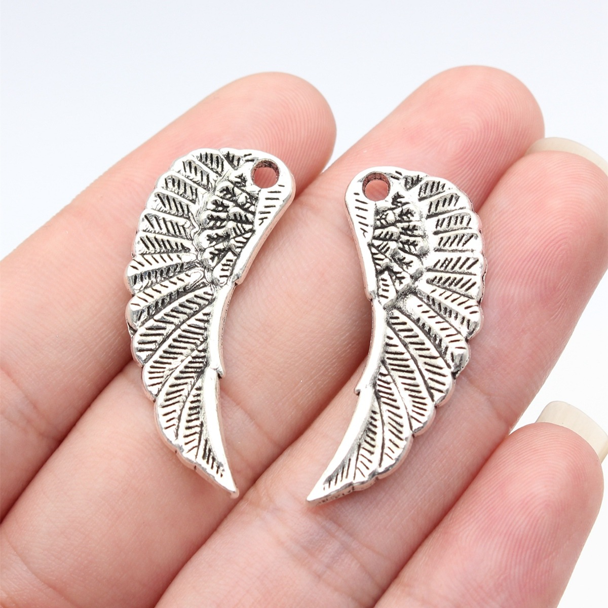 1:antique silver color