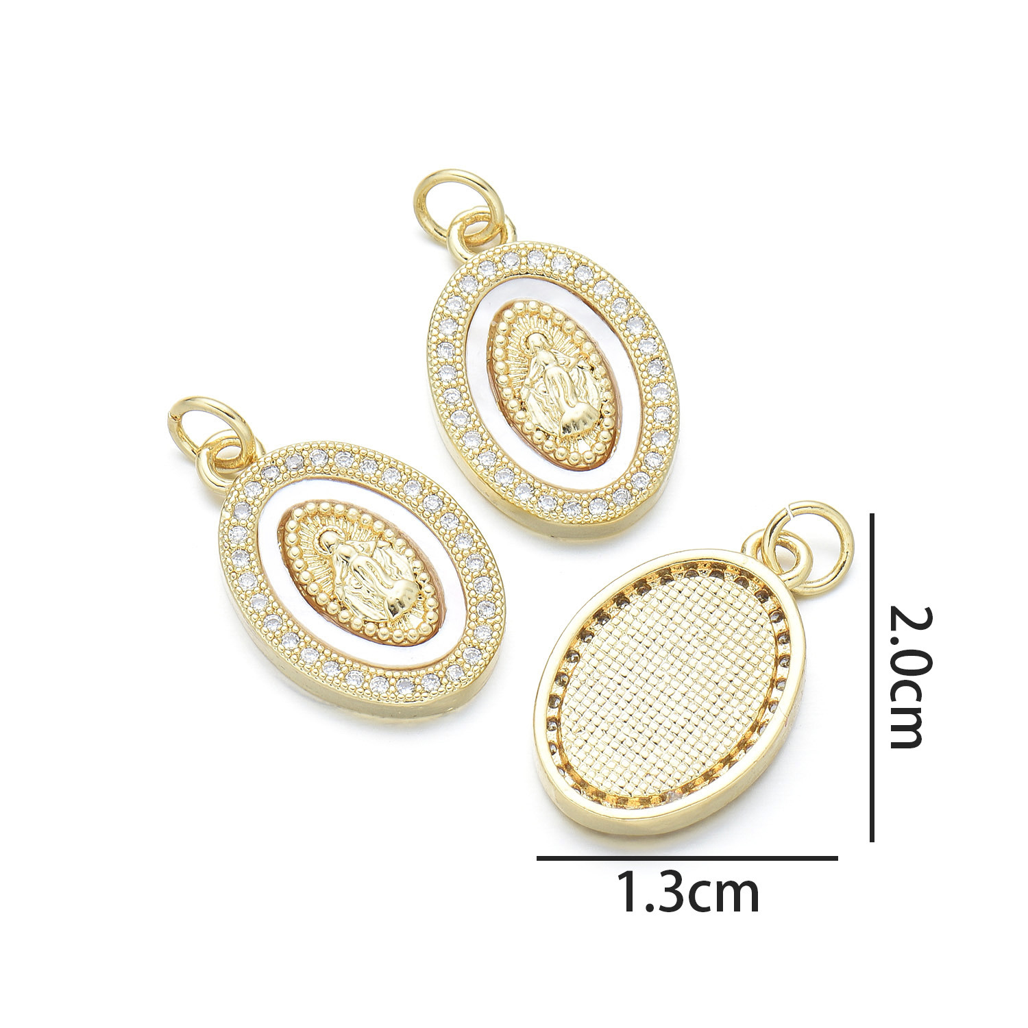 9:Oval mermaid pendant (natural shell)