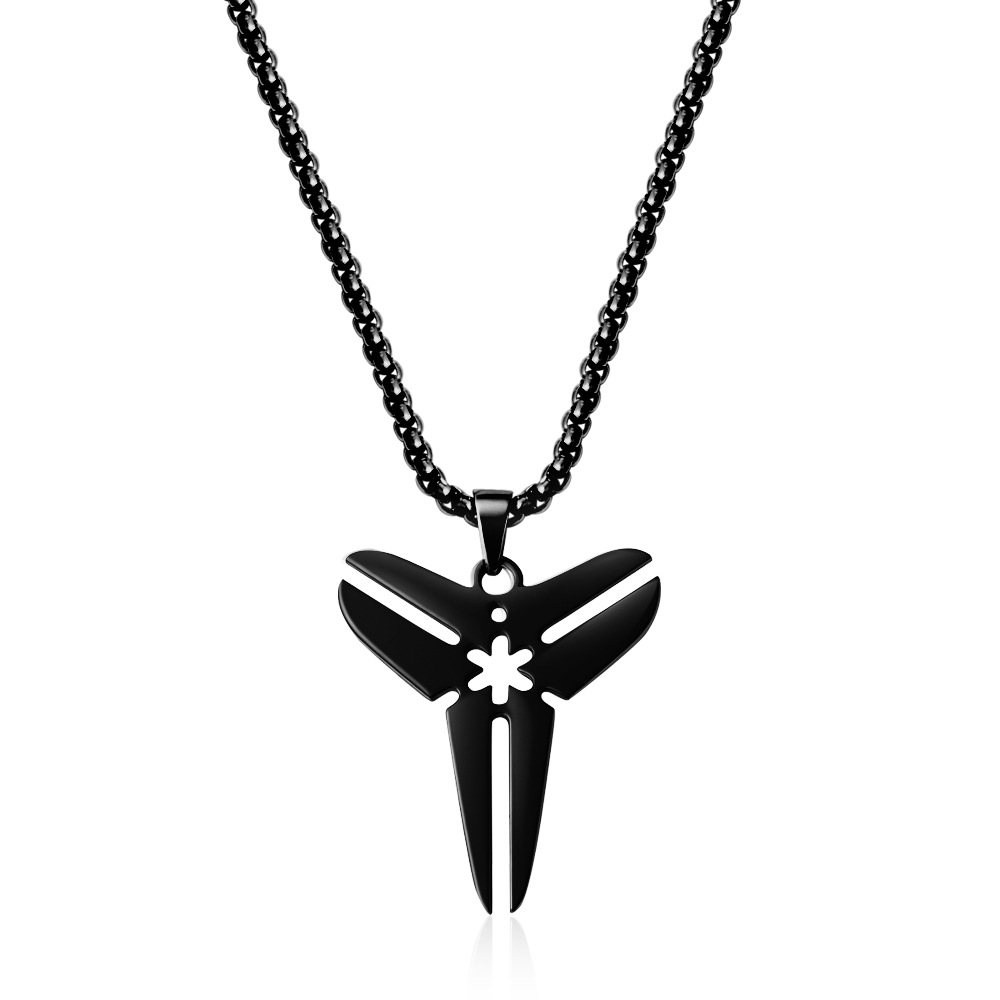8:Polished full gloss triangle pendant black