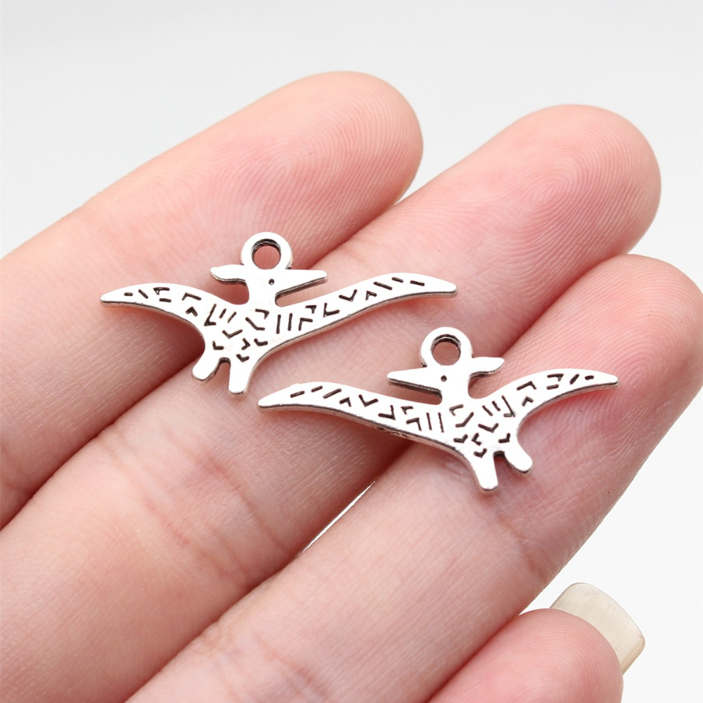 Pterosaur 28x14mm