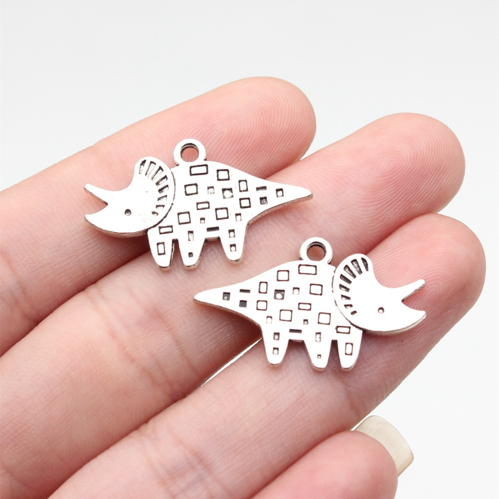 Triceratops 28x17mm