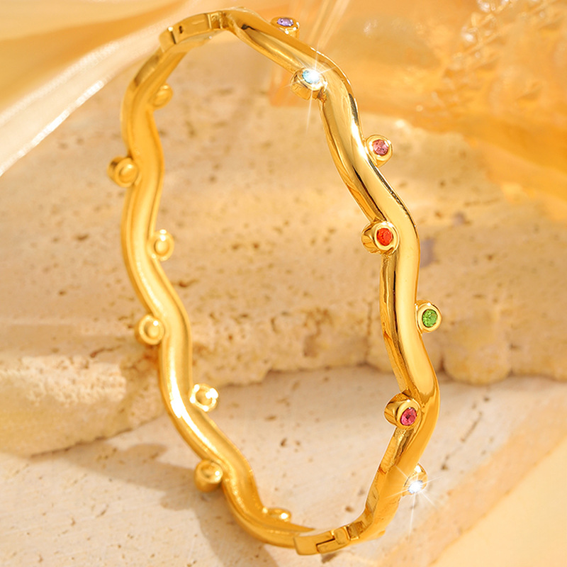 3 разноцветный