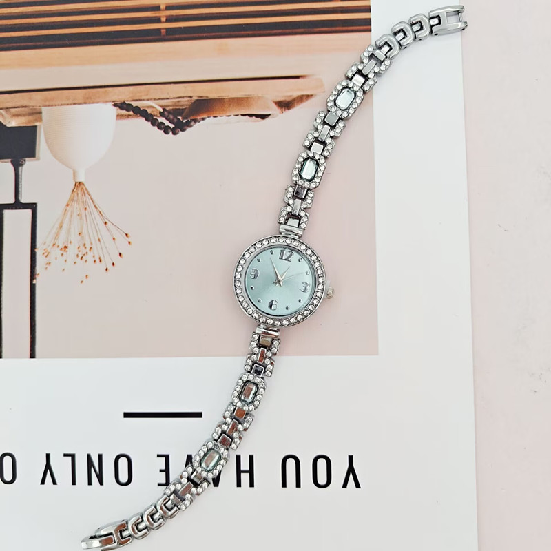 12:Silver shell blue