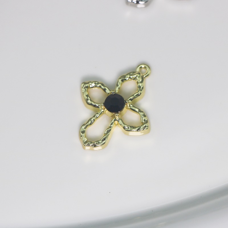 2:Golden black diamond