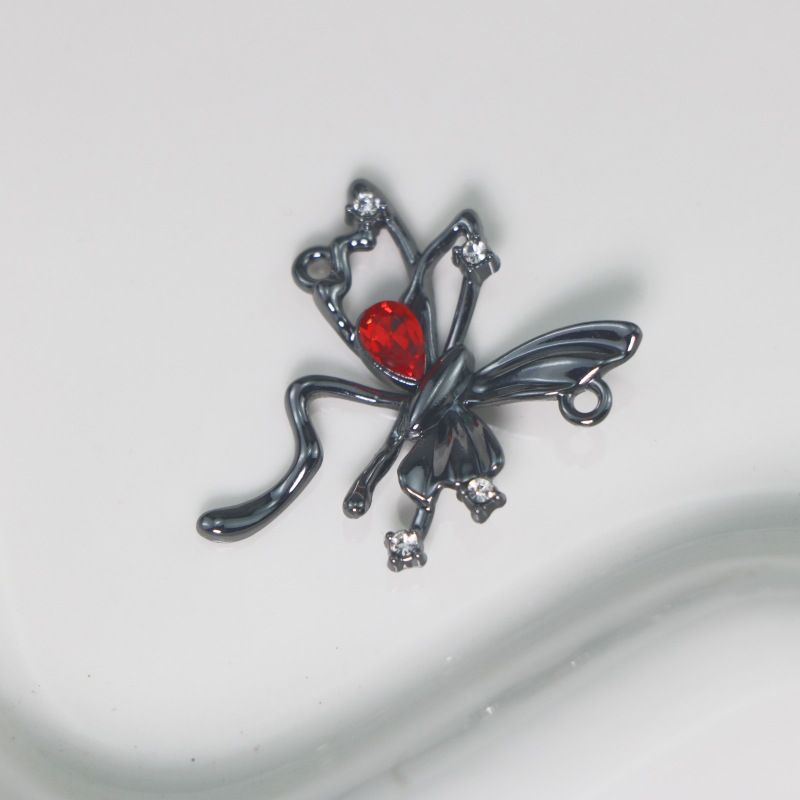 4:Gun black red diamond