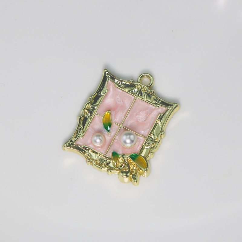 4:Gold background pink