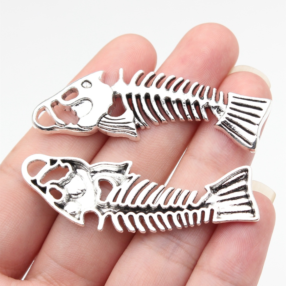 antique silver color