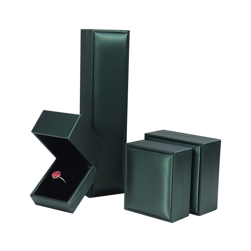 G ring box 6*6.5*5.3cm