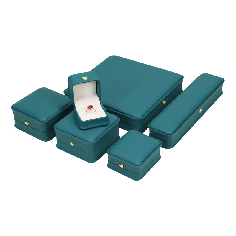 Peacock Blue ring box 6×6×4.5cm