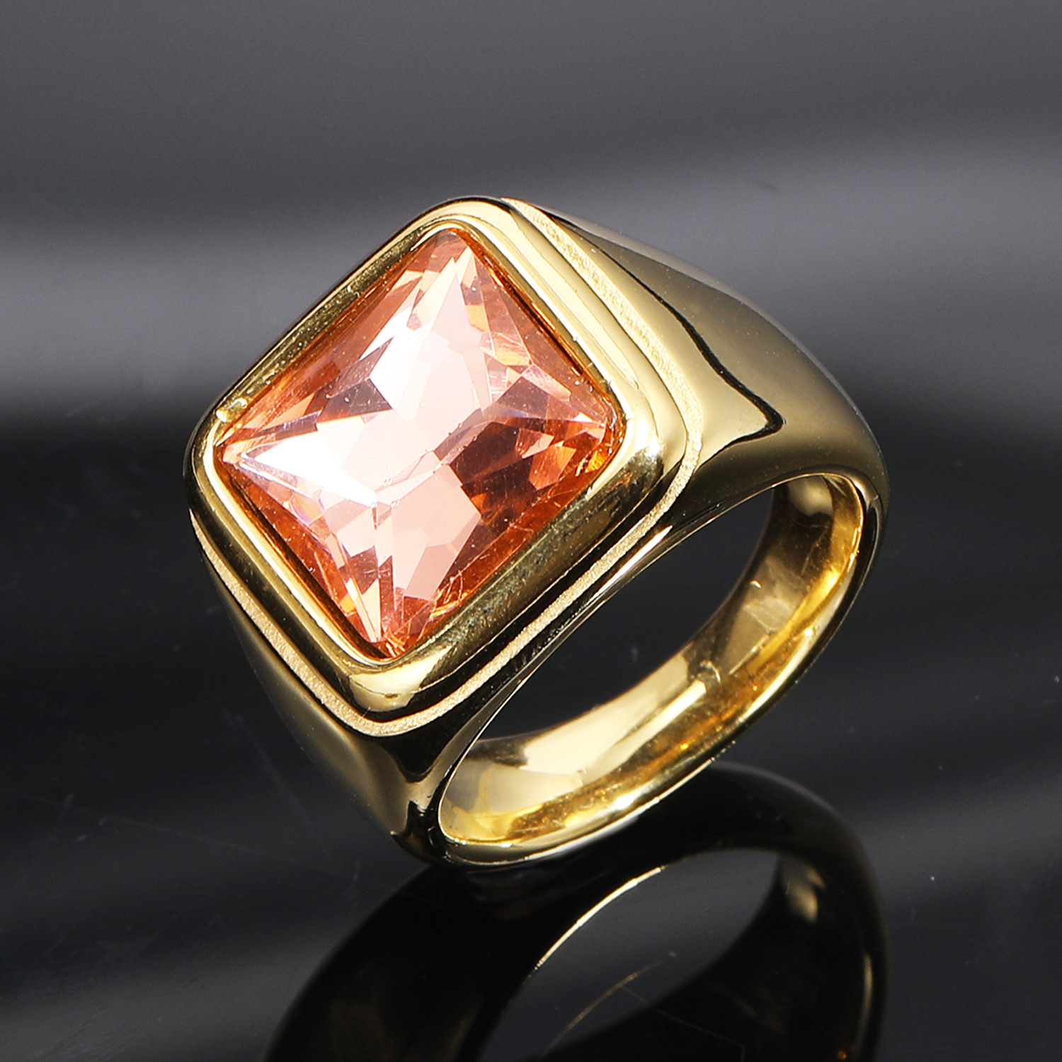 23:Gold champagne gem