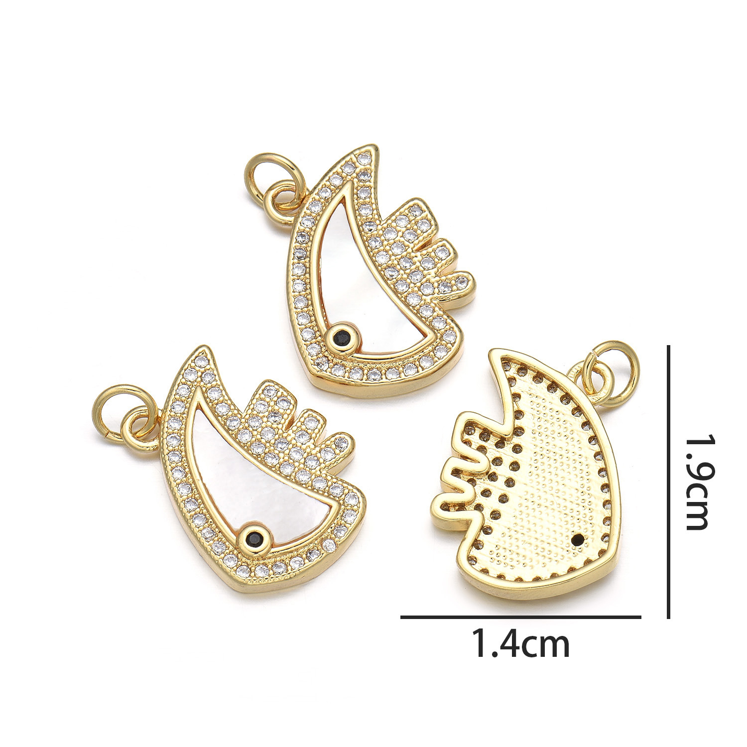 3:Tropical fish pendant (natural shell)