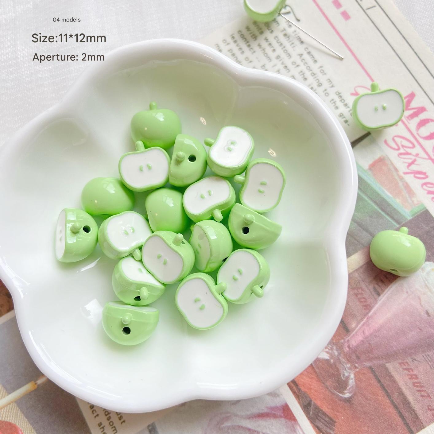 4:Style 04 green half-sided apple (1 piece)