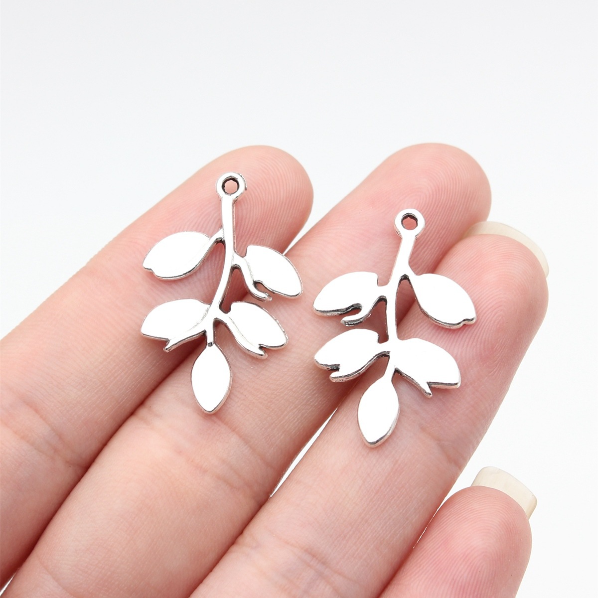 1:antike silberne Farbe