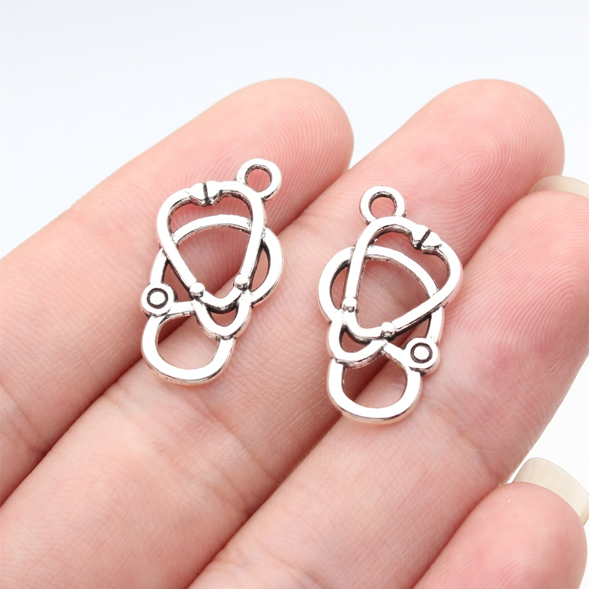 1:antique color argento