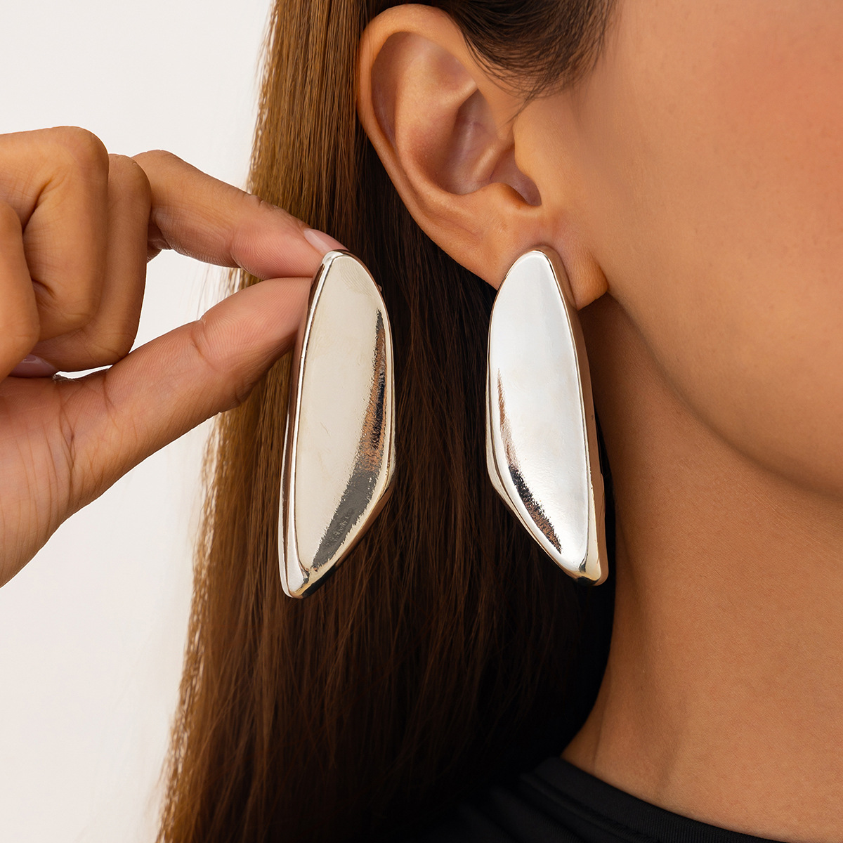 4:02 white k (pair) 3431