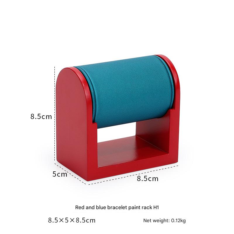 8:Red background blue surface small size bracelet rack [paint base]]