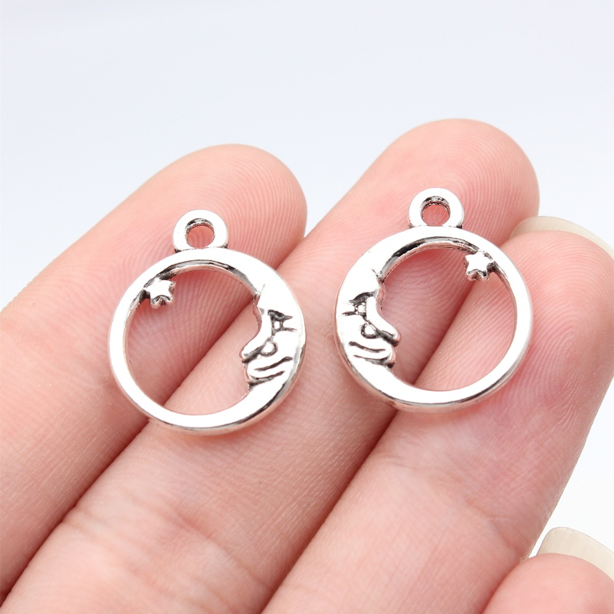 1:antique color argento