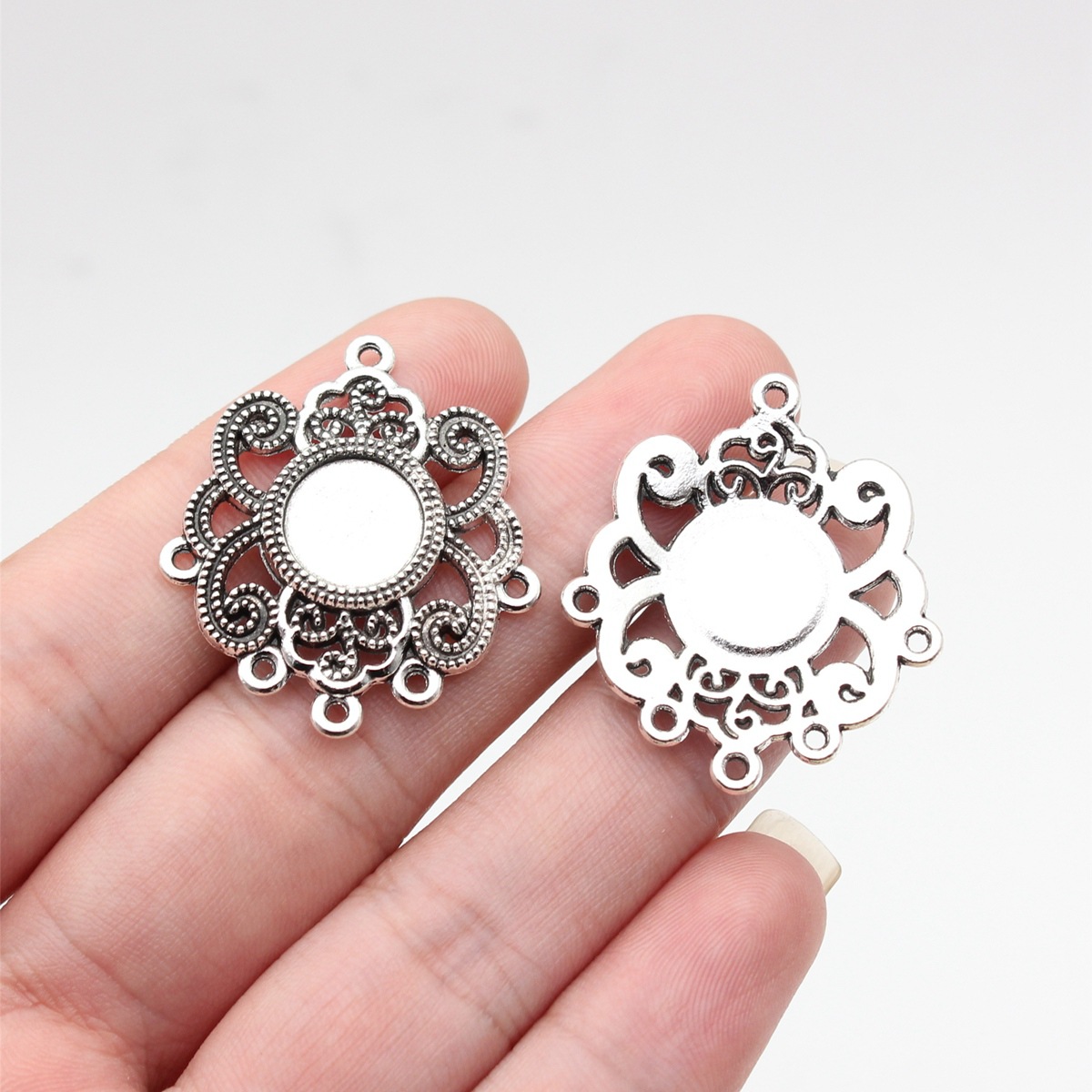 1:antique color argento