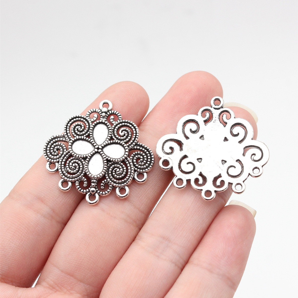 1:antique color argento