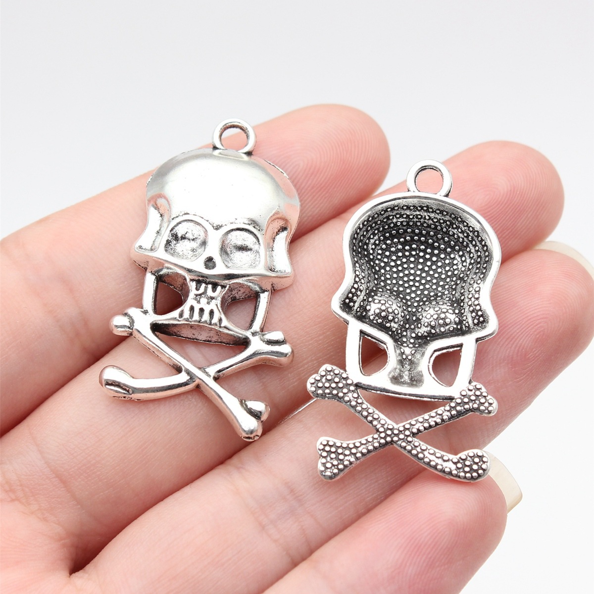 antique silver color