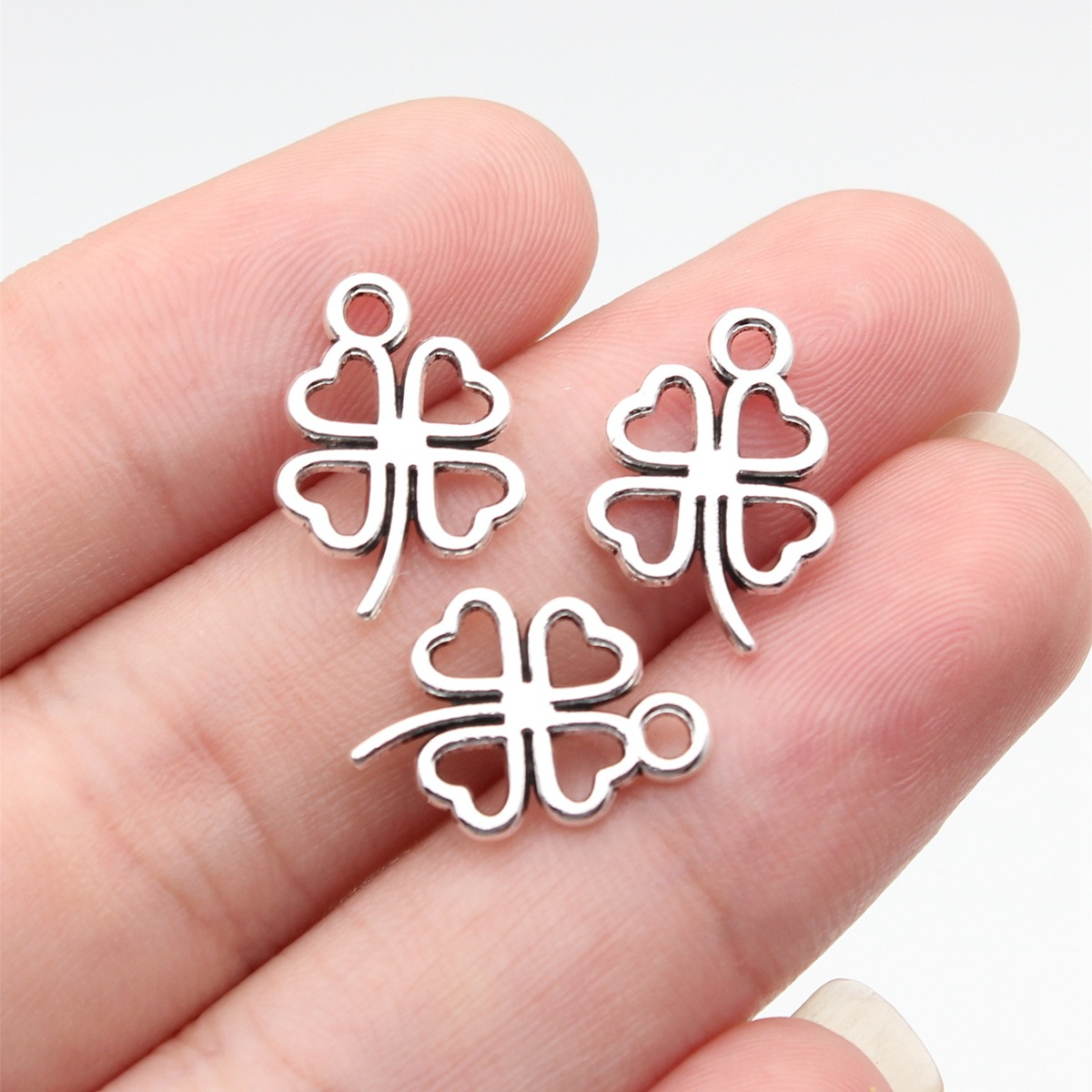 1:antike silberne Farbe