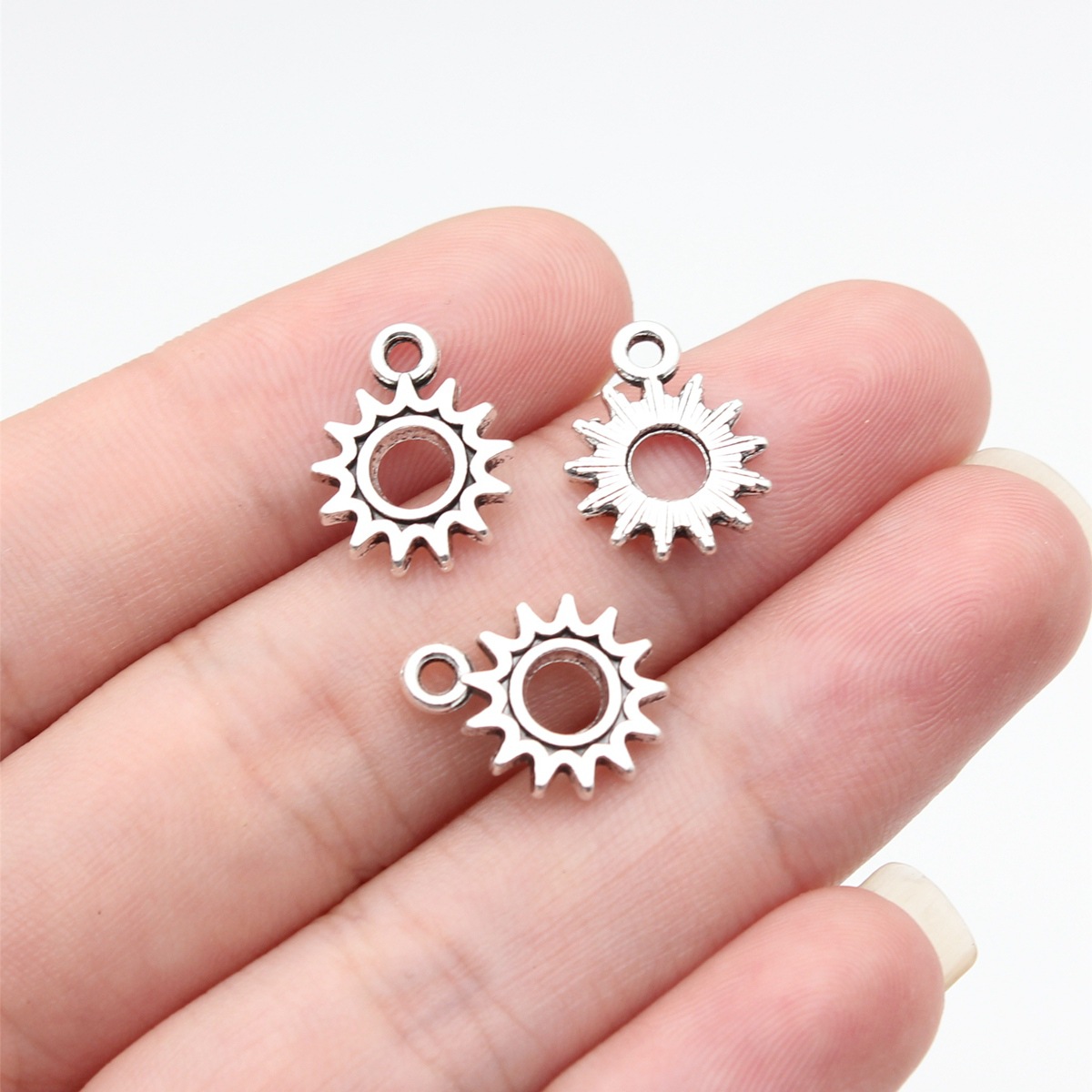 1:antique color argento