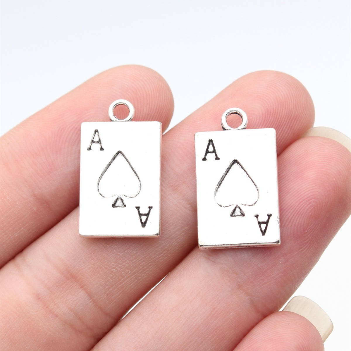 1:antique color argento