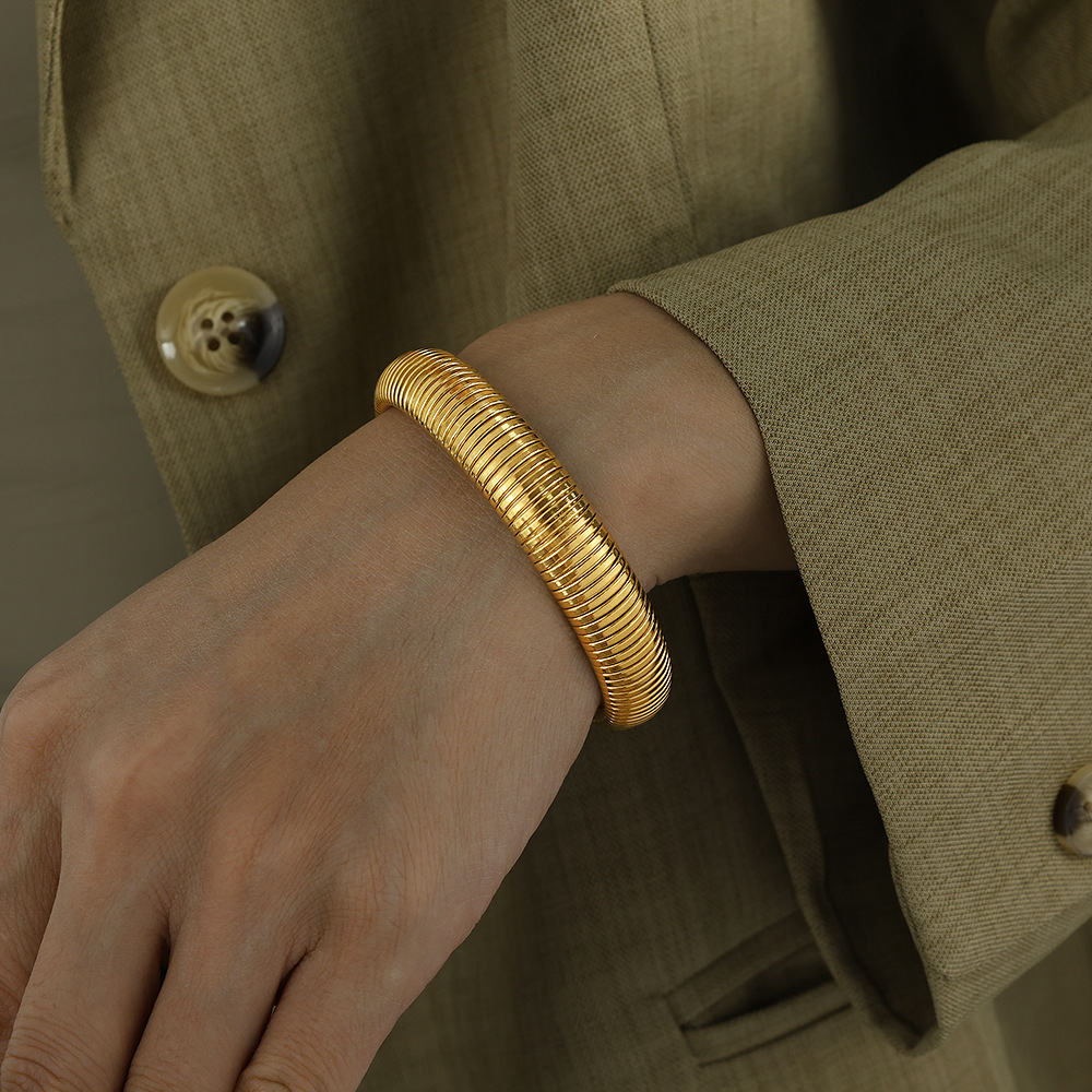 6:SZ07 Golden width 1.2cm (ring 6cm