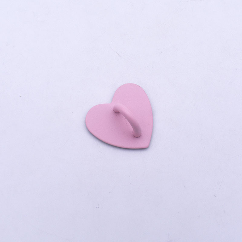 26:Heart-shaped baked pink