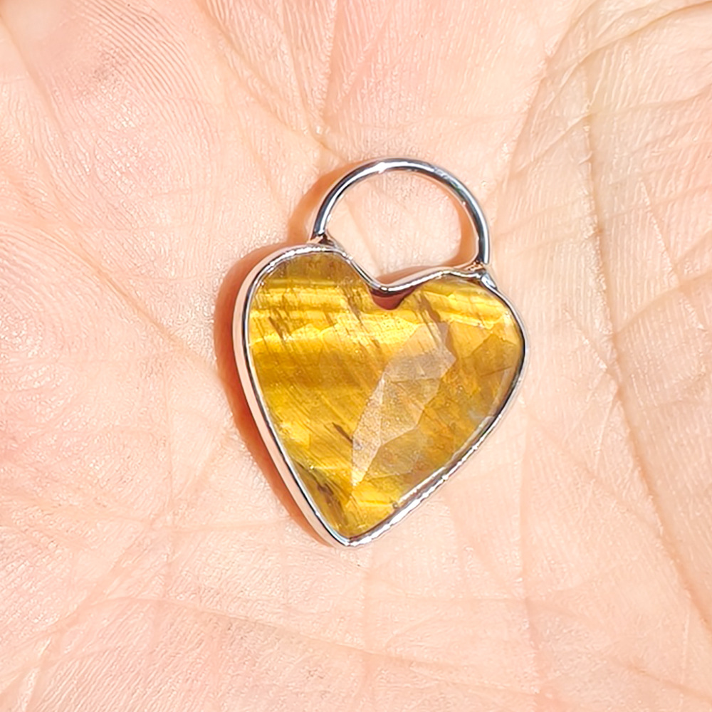 Tiger's eye stone