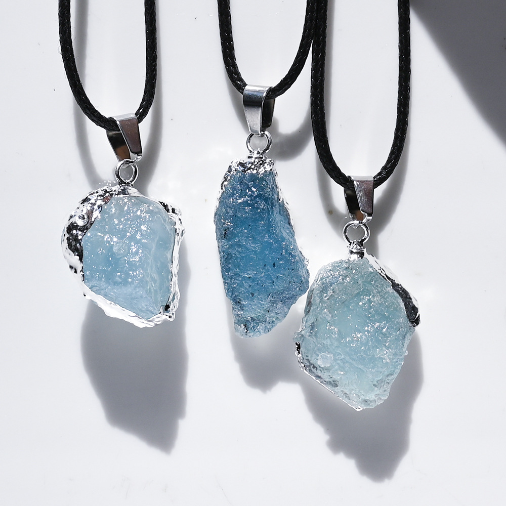 1:Silver edge (one will be sent randomly)