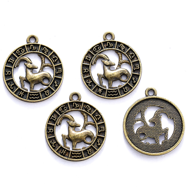 3:Capricorn Guqing // 24*21mm/1.83g