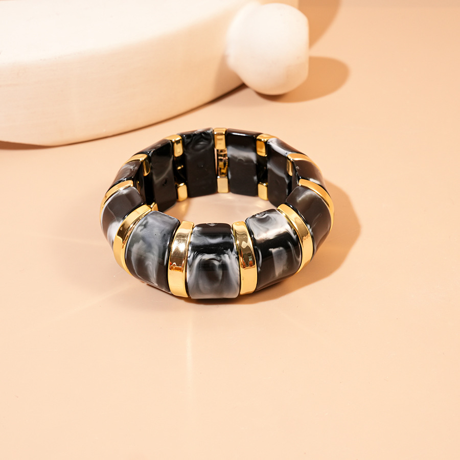 3:Bracelet-black